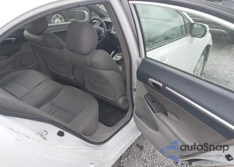 2010 Honda Civic Hybrid z USA, uszkodzony, nr VIN JHMFA3F27AS000308